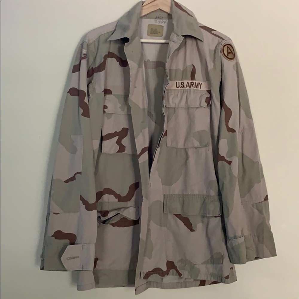 Men’s vintage desert camo size M